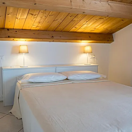 Oleandro Family Apartments-leresidenzedijesolo לידו די ג'סולו