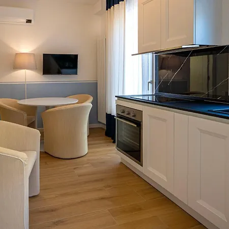 Oleandro Family Apartments-leresidenzedijesolo דירה *
