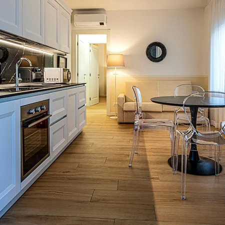 Oleandro Family Apartments-leresidenzedijesolo דירה *
