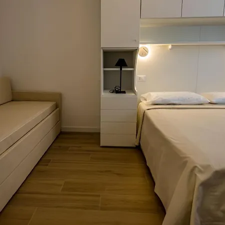 Oleandro Family Apartments-leresidenzedijesolo *
